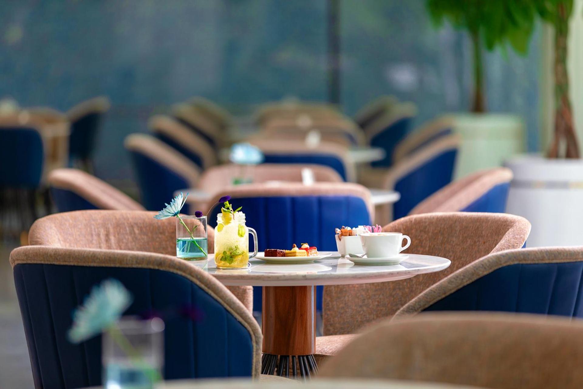 Pickalbatros Blu Spa Resort - Adults Friendly 16 Years Plus- Ultra All-Inclusive フルガダ エクステリア 写真 The Lounge at the airport
