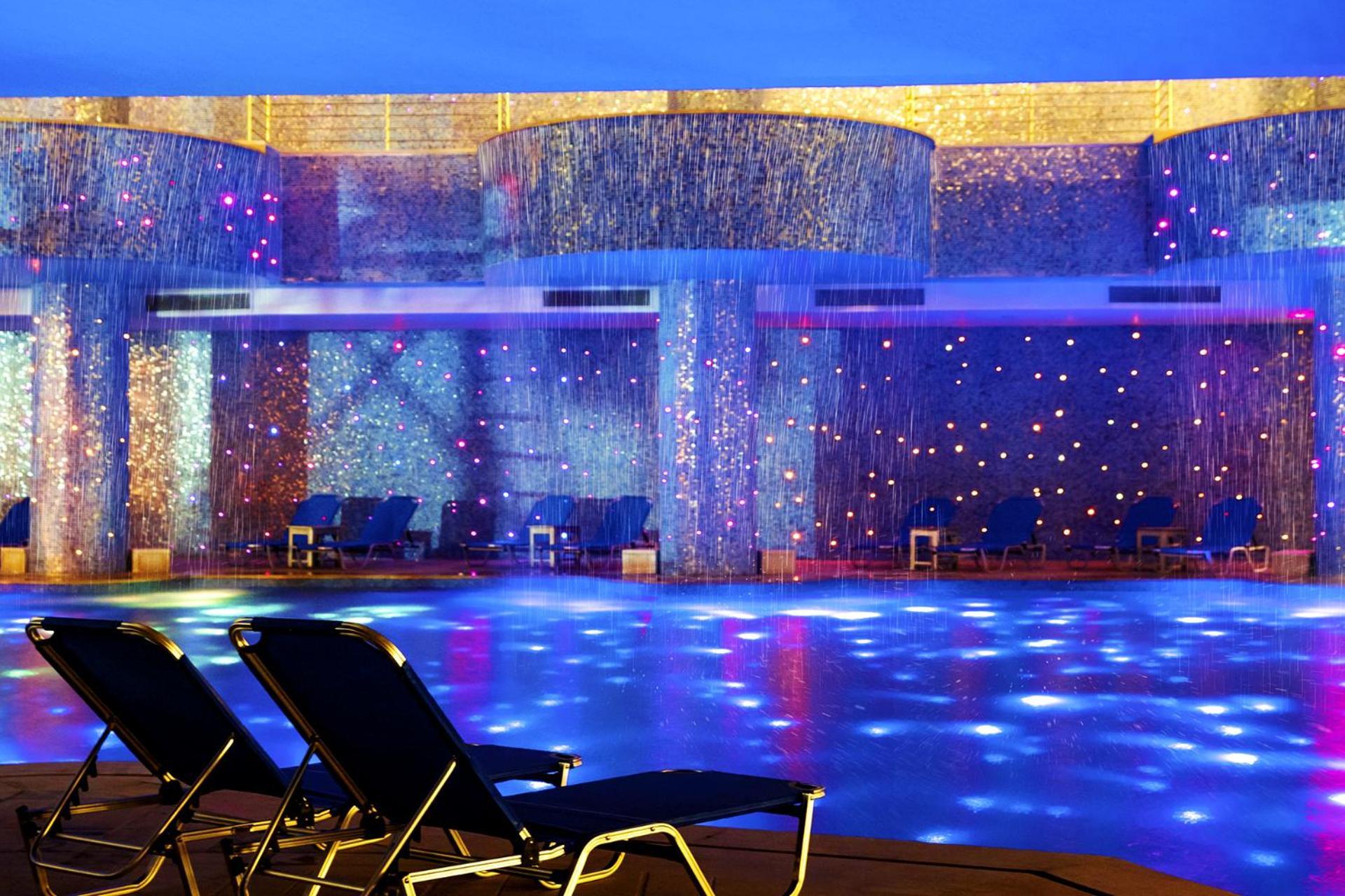 Pickalbatros Blu Spa Resort - Adults Friendly 16 Years Plus- Ultra All-Inclusive フルガダ エクステリア 写真 The pool at the Atlantis Paradise Island
