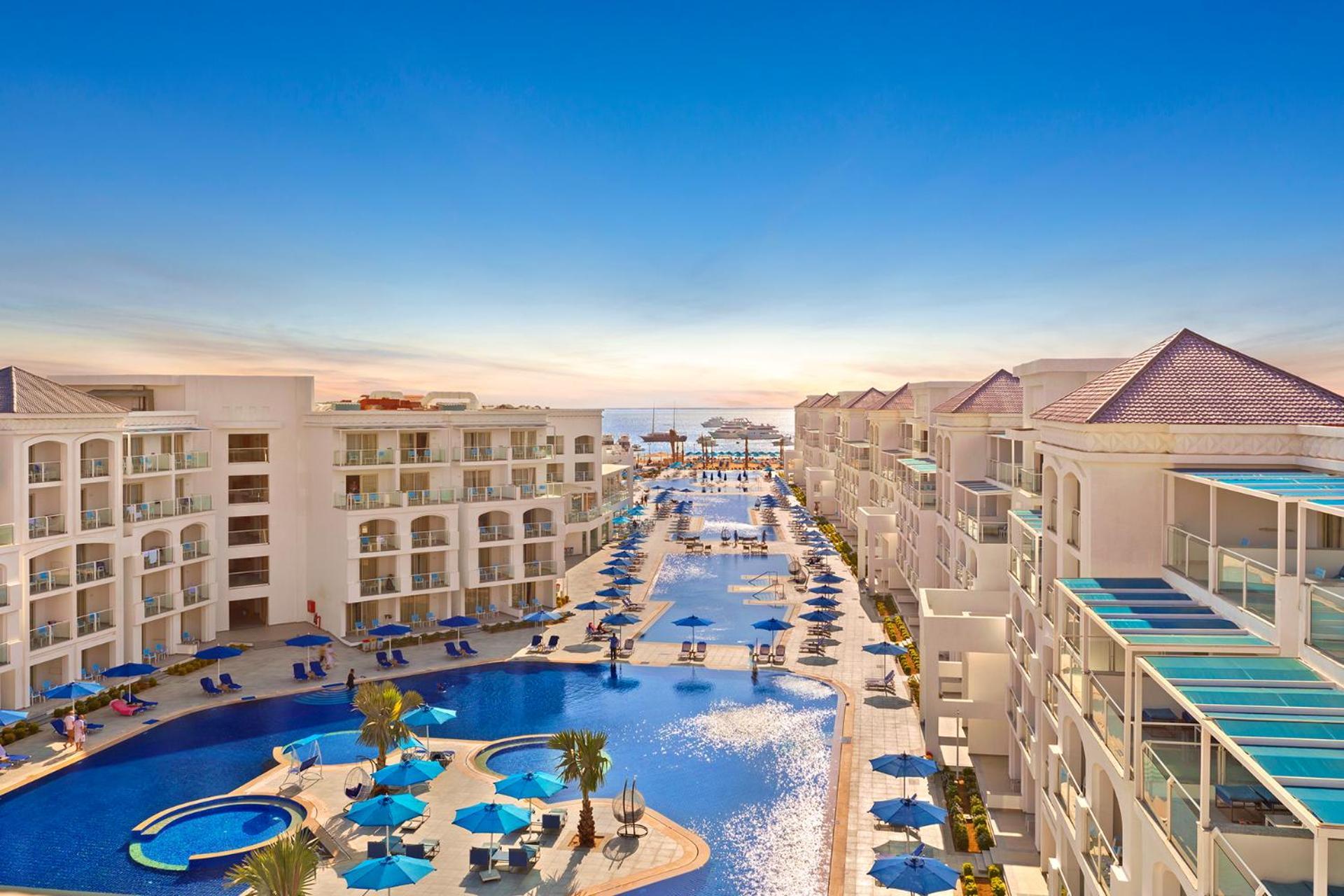 Pickalbatros Blu Spa Resort - Adults Friendly 16 Years Plus- Ultra All-Inclusive フルガダ エクステリア 写真 Hard Rock Hotel & Casino Punta Cana